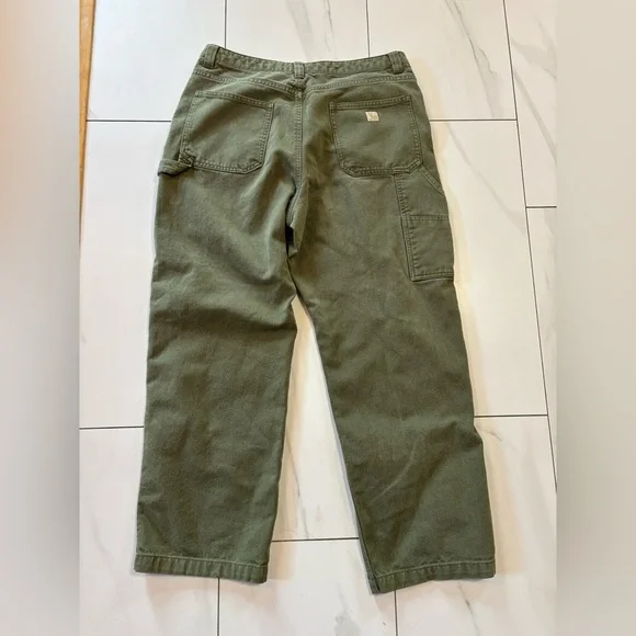 Aritzia Green Straight Leg Pants - Picture 12 of 12